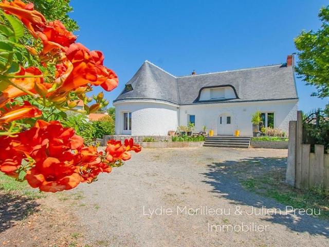 Maison de 6 pièces de luxe en vente à Rezé, France