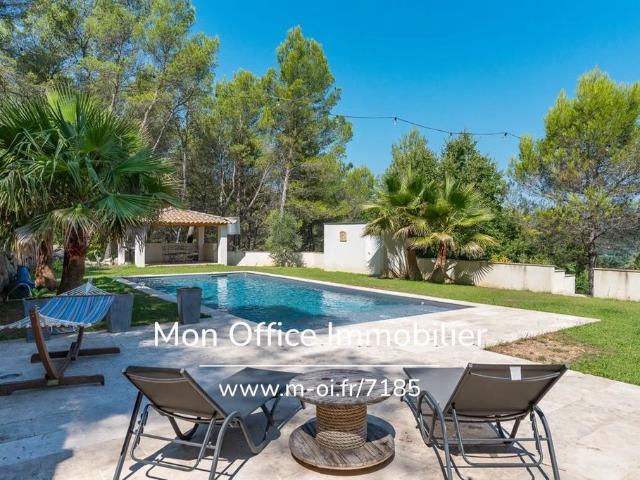 Maison de 6 pièces de luxe en vente à Rognes, Provence Alpes Côte d'Azur