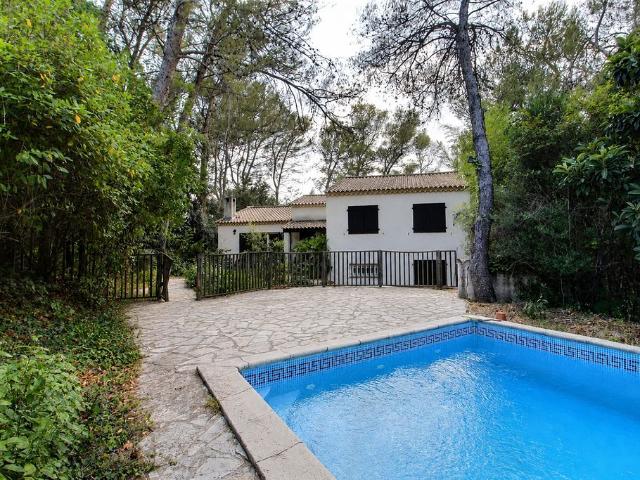 Maison de 6 pièces de luxe en vente à Saint Clément de Rivière, France