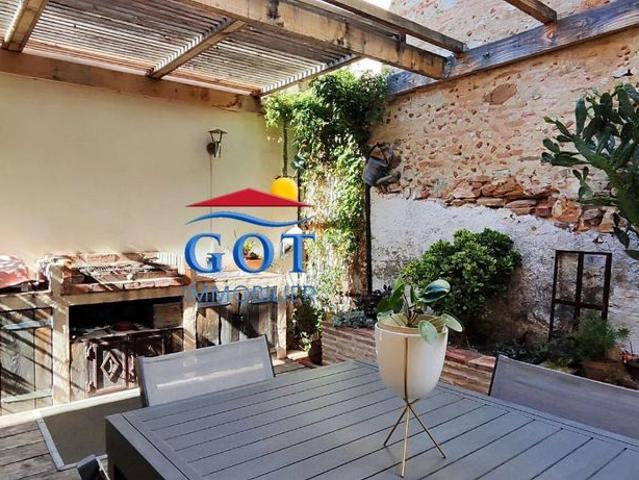 Maison de 6 pièces de luxe en vente à Saint Laurent de la Salanque, France