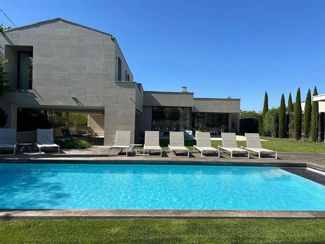 Maison de 6 pièces de luxe en vente à Saint Rémy de Provence, Provence Alpes Côte d'Azur