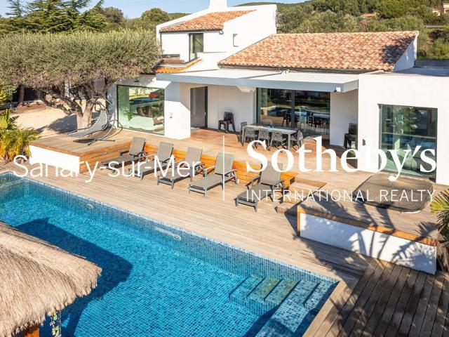 Maison de 6 pièces de luxe en vente à Sanary sur Mer, France