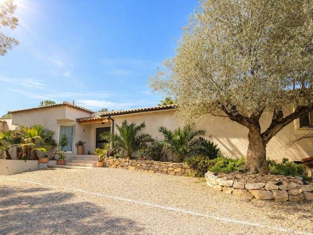 Maison de 6 pièces de luxe en vente à Teyran, France