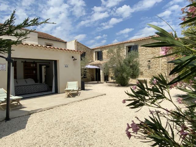Maison de 6 pièces de luxe en vente à Uzès, Occitanie
