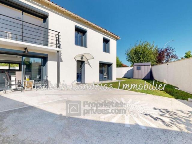 Maison de 6 pièces de luxe en vente à Villeneuve Tolosane, Occitanie