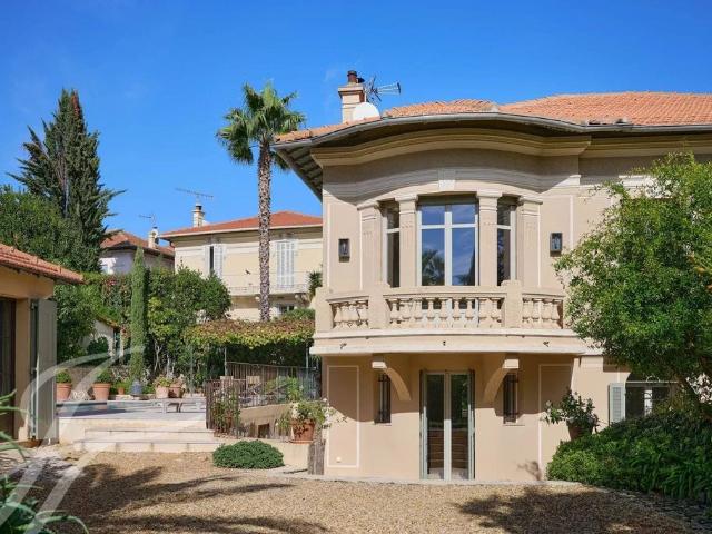 Maison de luxe de 216 m2 en location Le Cannet, Provence Alpes Côte d'Azur