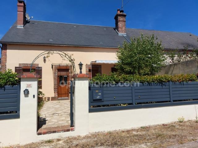 Maison de 6 pièces en Pierre Au Calme entre Lacs et Forets !