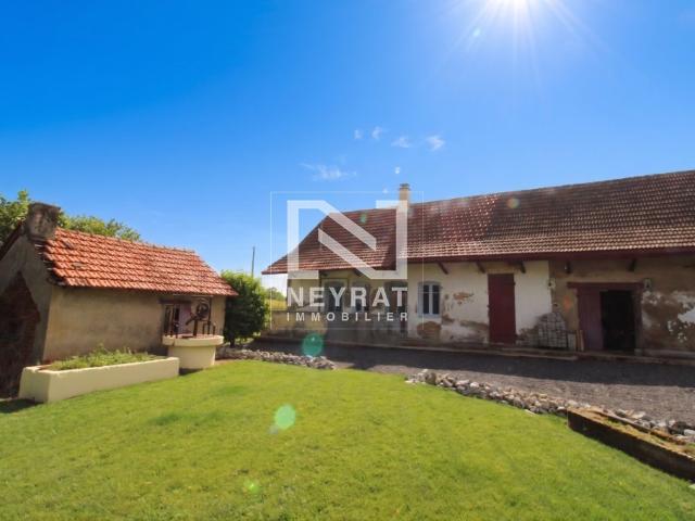 Maison de 75 m² à rénover, ateliers, dépendance, 1050 m² terrain