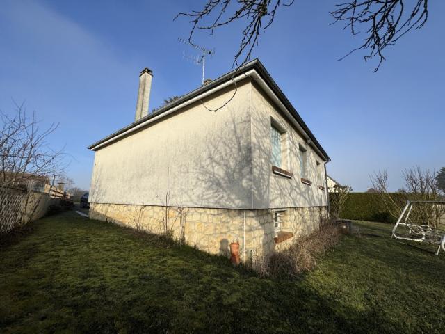 Maison de 80 m² sur vaste parcelle à CHAMPFLEURY
