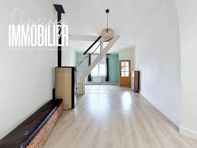 MAISON DE 85 m2 HAB ENTIÈREMENT RÉNOVÉE