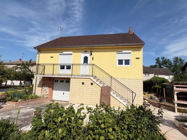 Maison de 89 m2 avec sous sol complet et jardin arboré
