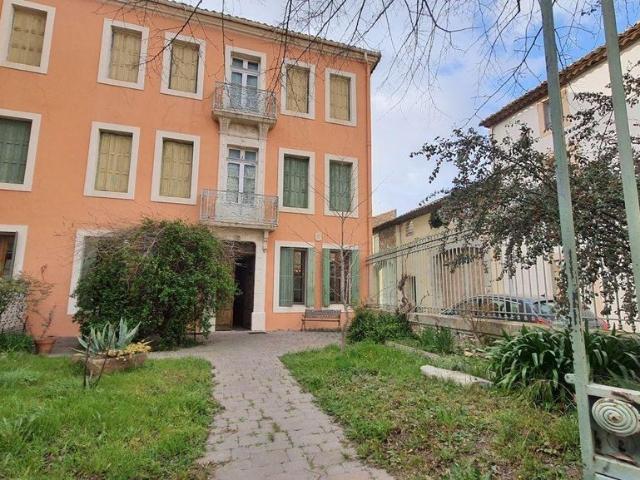 Maison de 8 chambres de luxe en vente à Montredon des Corbières, France