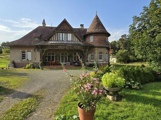 Maison de luxe 8 chambres en vente à Flixecourt, Hauts de France