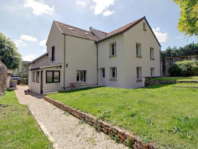 Maison de 8 pièces