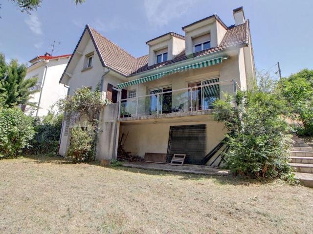 Maison de 8 pièces
