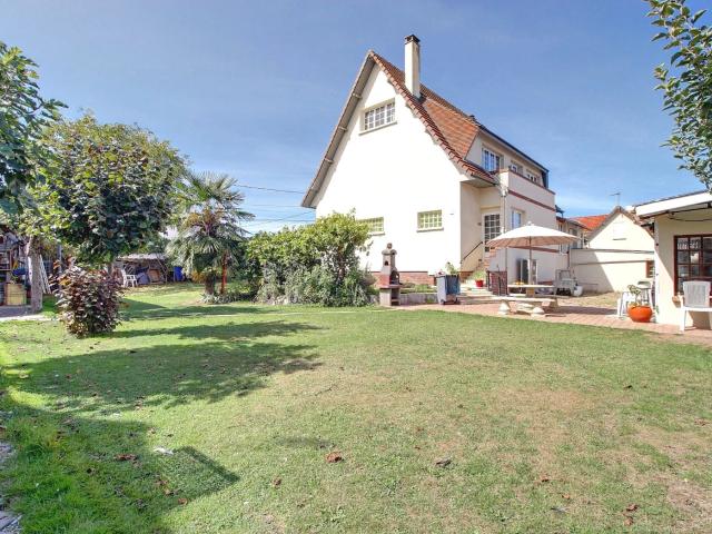 Maison de 8 pièces