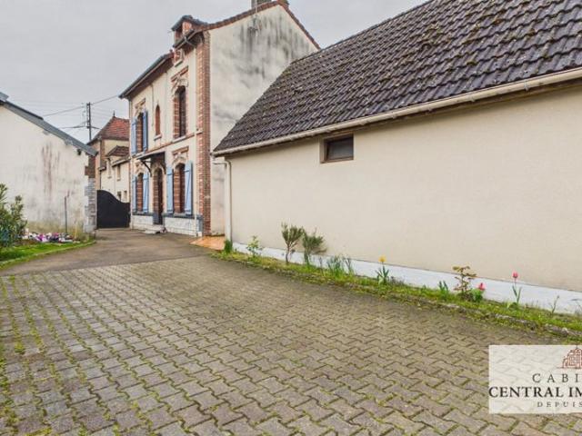Maison de 8 pièces