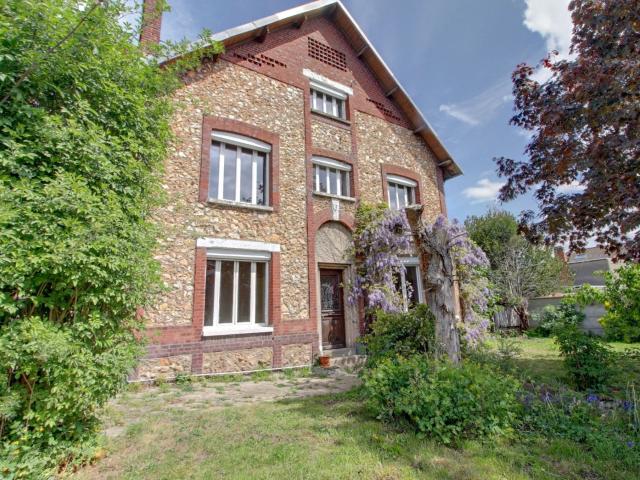 Maison de 8 pièces