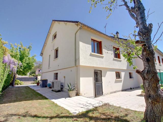 Maison de 8 pièces
