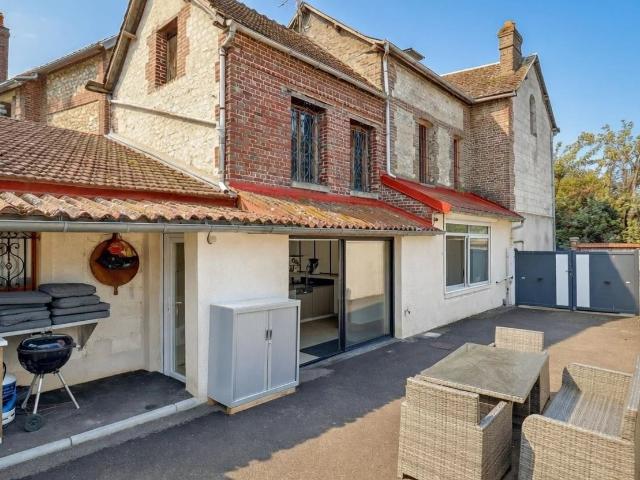 Maison de 8 pièces