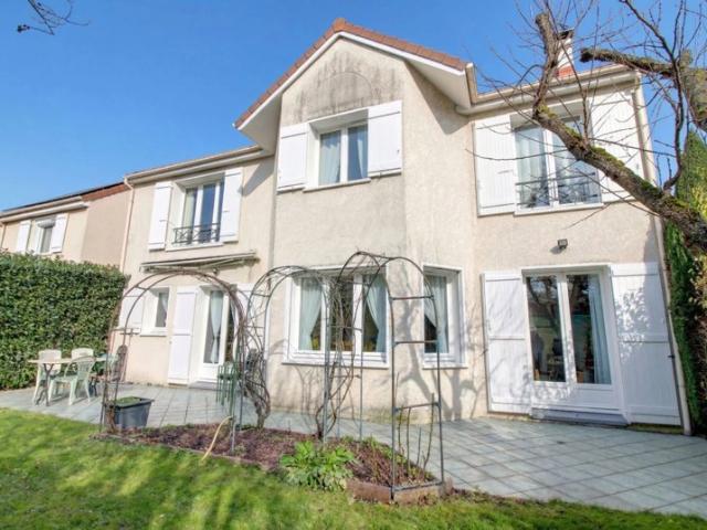 Maison de 8 pièces
