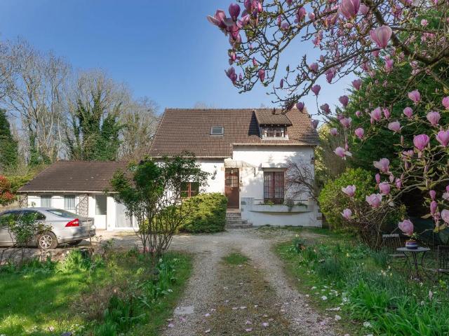 Spacieuse maison 8 pièces à Montévrain
