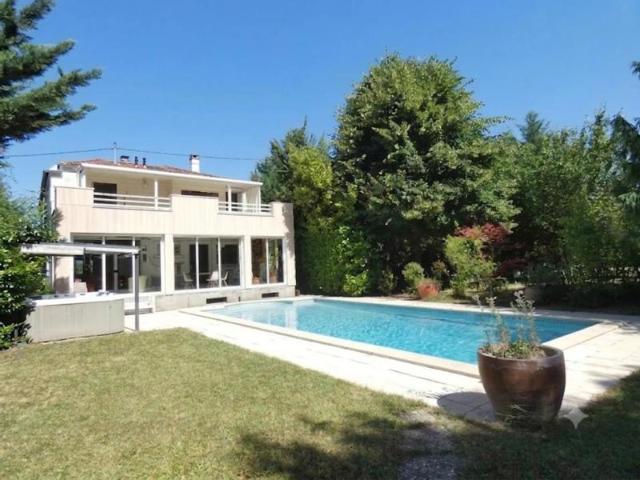 Maison de 8 pièces de 235 m² à Brunstatt Didenheim