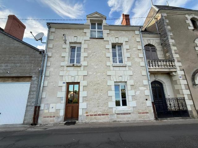 Maison de 8 pièces de 240 m² à Sainte Maure de Touraine