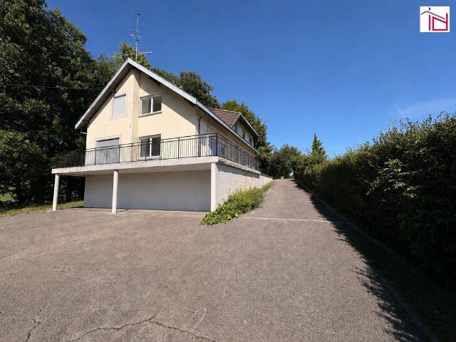 Maison de 8 pièces de luxe en vente à Muespach le Haut, France
