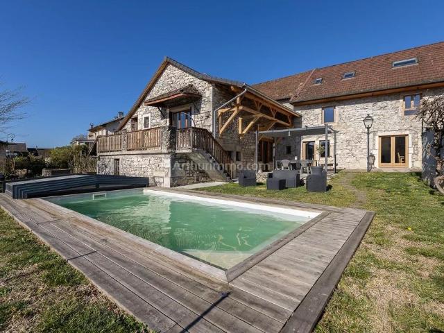 Maison de 8 pièces de luxe en vente à Marignieu, Auvergne Rhône Alpes
