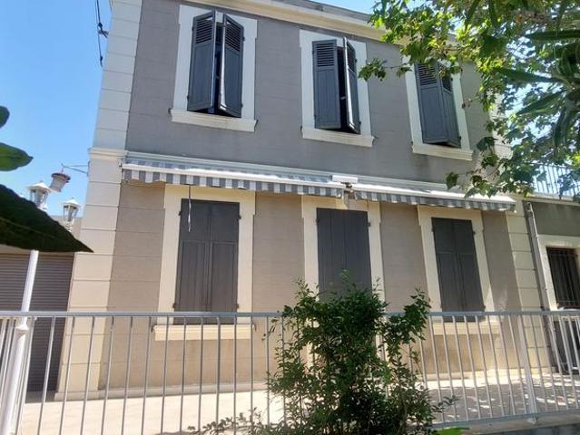 Maison de 8 pièces de luxe en vente à Marseille, Provence Alpes Côte d'Azur