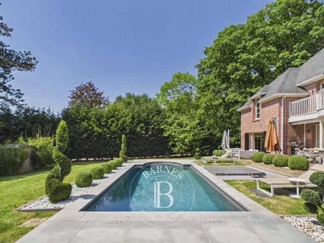 Maison de 8 pièces de luxe en vente à Mouvaux, France