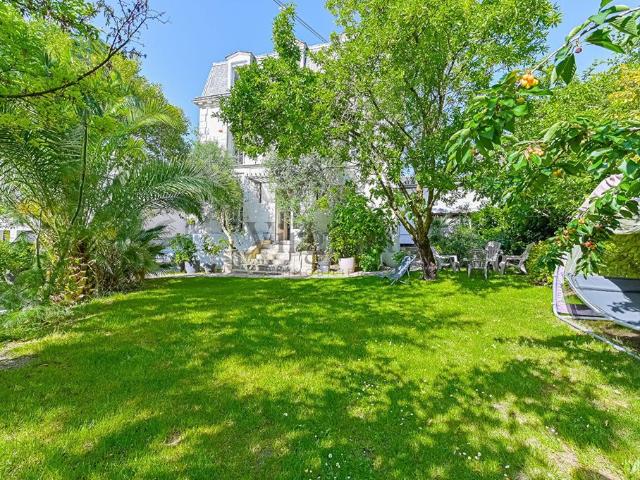 Maison de 8 pièces de luxe en vente à Nogent sur Marne, Île de France