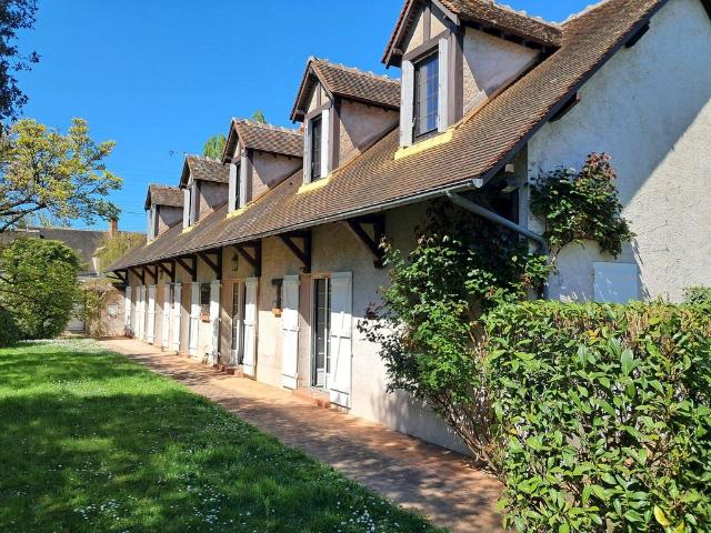 Maison de 8 pièces de luxe en vente à Olivet, France