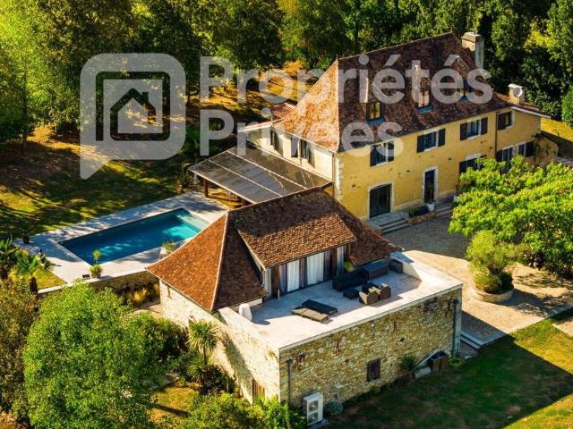 Maison de 8 pièces de luxe en vente à Orthez, Nouvelle Aquitaine