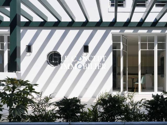 Maison de 8 pièces de luxe en vente à Biarritz, France