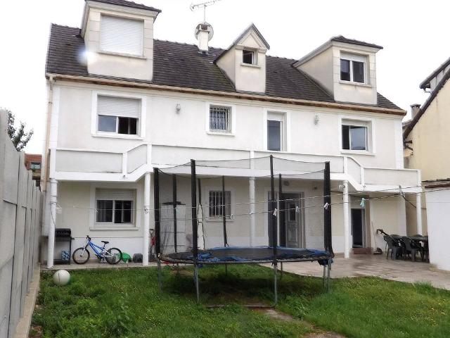 Maison de 8 pièces de luxe en vente à Bobigny, Île de France