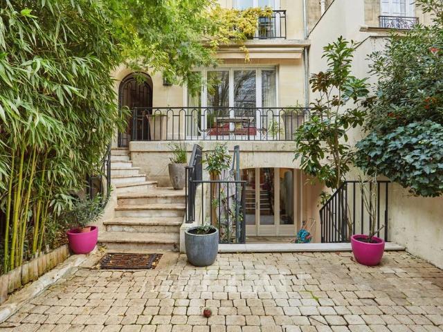 Maison de 8 pièces de luxe en vente à La Muette, Auteuil, Porte Dauphine, France