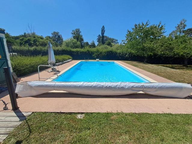 Maison de 8 pièces de luxe en vente à La Charmée, France