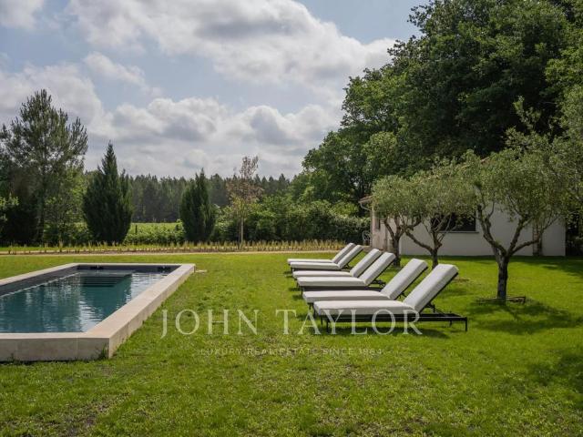 Maison de 8 pièces de luxe en vente à Le Temple, Nouvelle Aquitaine