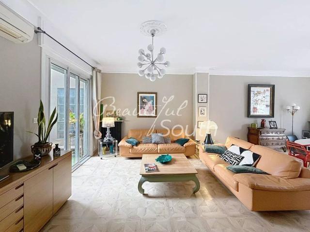 Maison de 8 pièces de luxe en vente à Perpignan, Occitanie