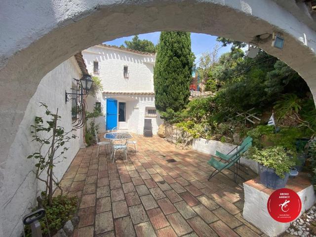 Maison de 8 pièces de luxe en vente à Roquebrune sur Argens, Provence Alpes Côte d'Azur