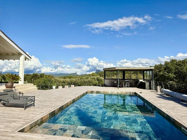 Maison de 8 pièces de luxe en vente à Saint Martin de Londres, France