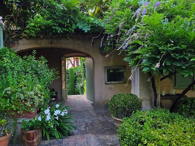 Maison de 8 pièces de luxe en vente à Saint Tropez, Provence Alpes Côte d'Azur
