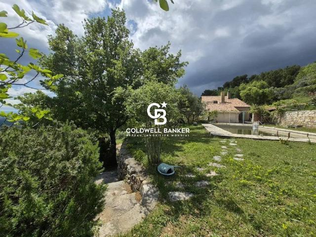 Maison de 8 pièces de luxe en vente à Seillans, France