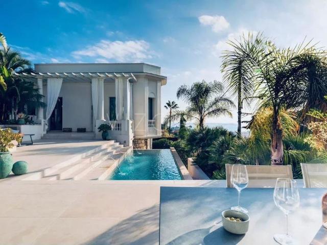 Maison de luxe en location à Nice, Provence Alpes Côte d'Azur