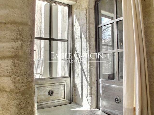 Maison de 8 pièces de luxe en location à Uzès, France