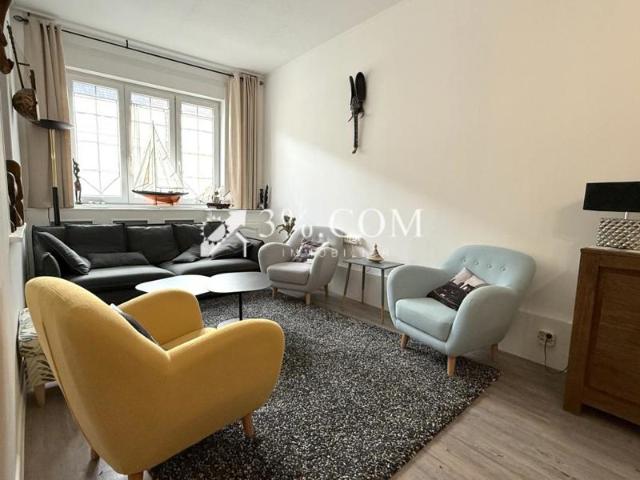 MAISON DE 95 M2 AVEC JARDIN DE 300 M2 + HANGAR