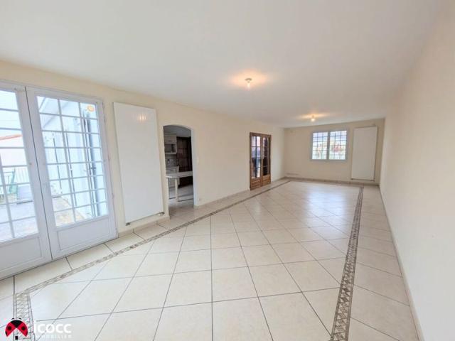 Maison de 96m² sur 696m² de terrain