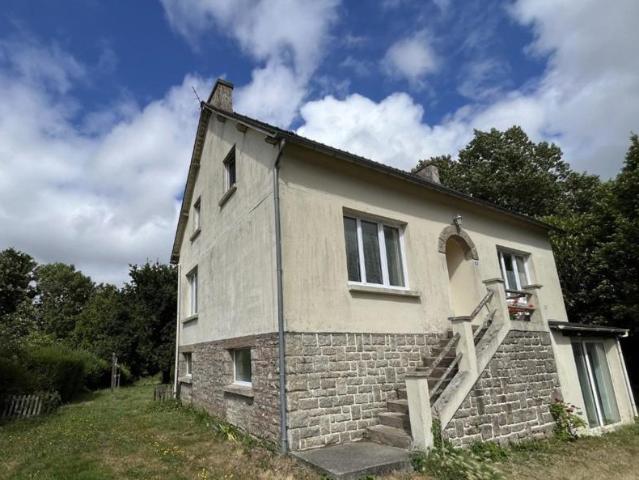 Maison de 99 m2, T4 avec jardin, avec locataires en place